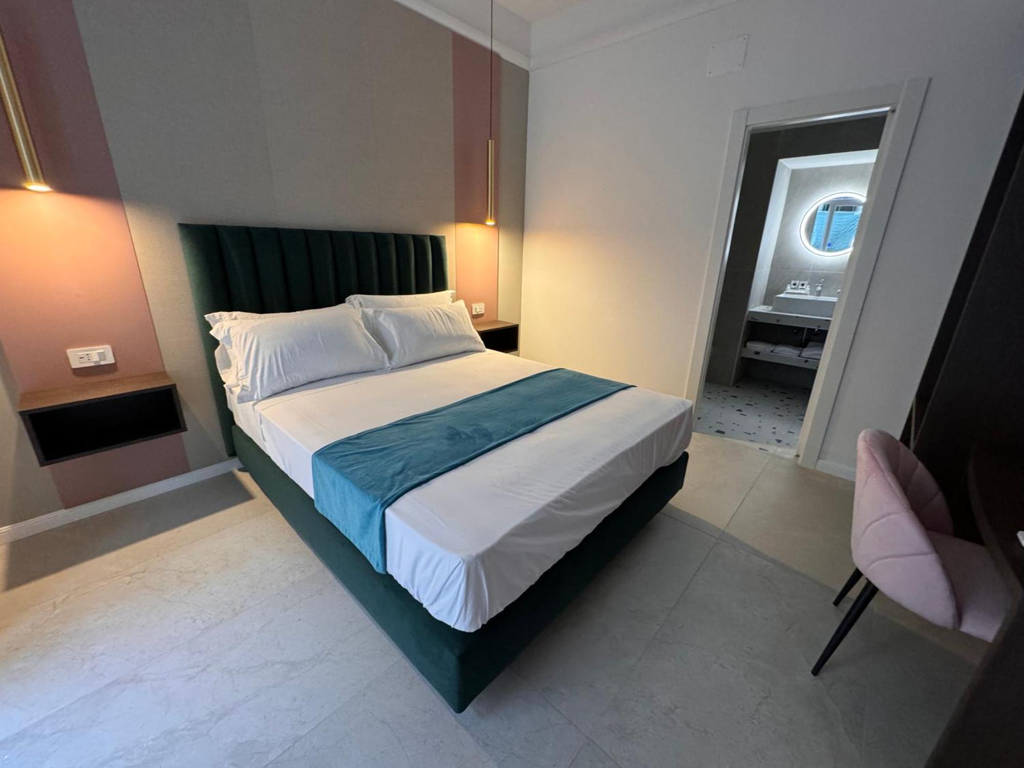 Hotiday Room Collection - Napoli Museo Suite Zewnętrze zdjęcie