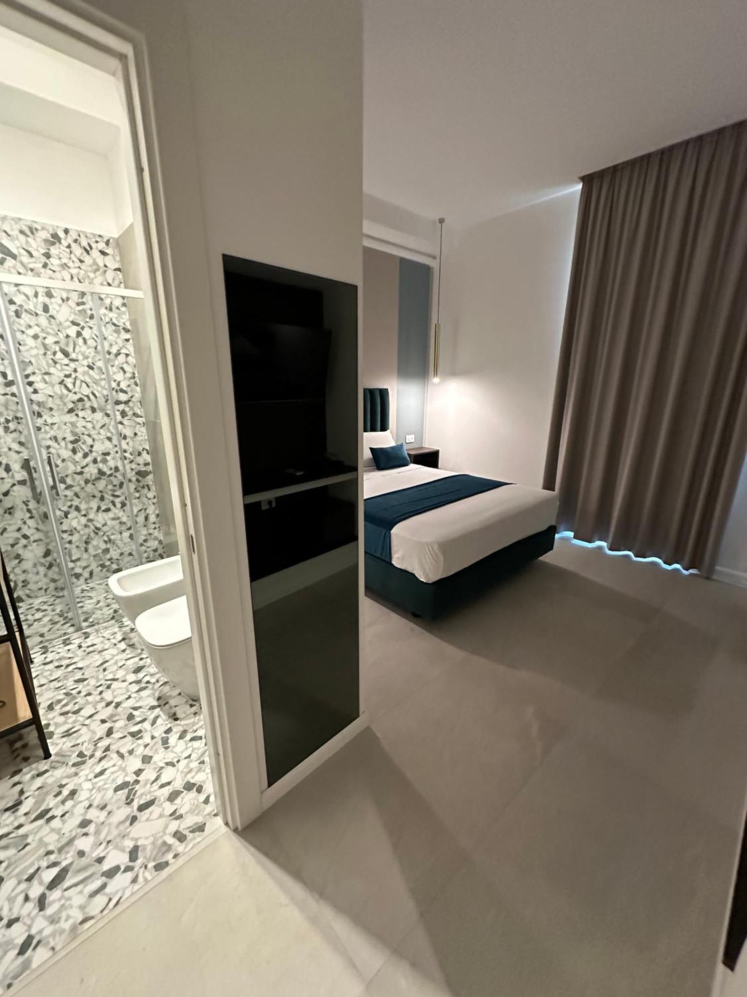 Hotiday Room Collection - Napoli Museo Suite Zewnętrze zdjęcie